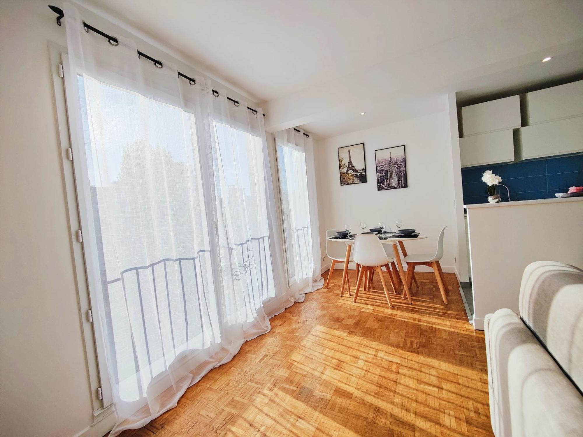 로맹빌 Metro A 2 Minutes Paris Centre Le Marais 아파트 외부 사진